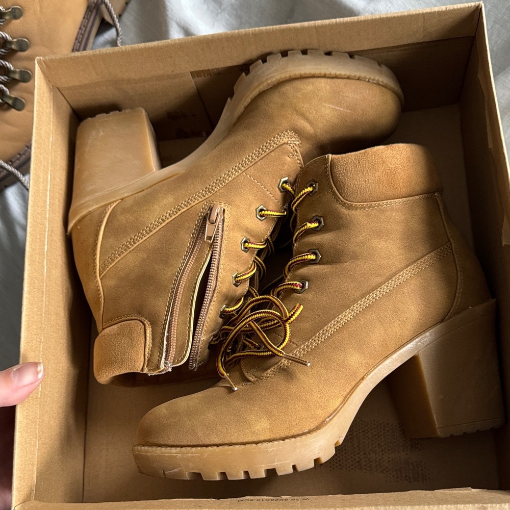 Stylish Tan Ankle Boots for Women